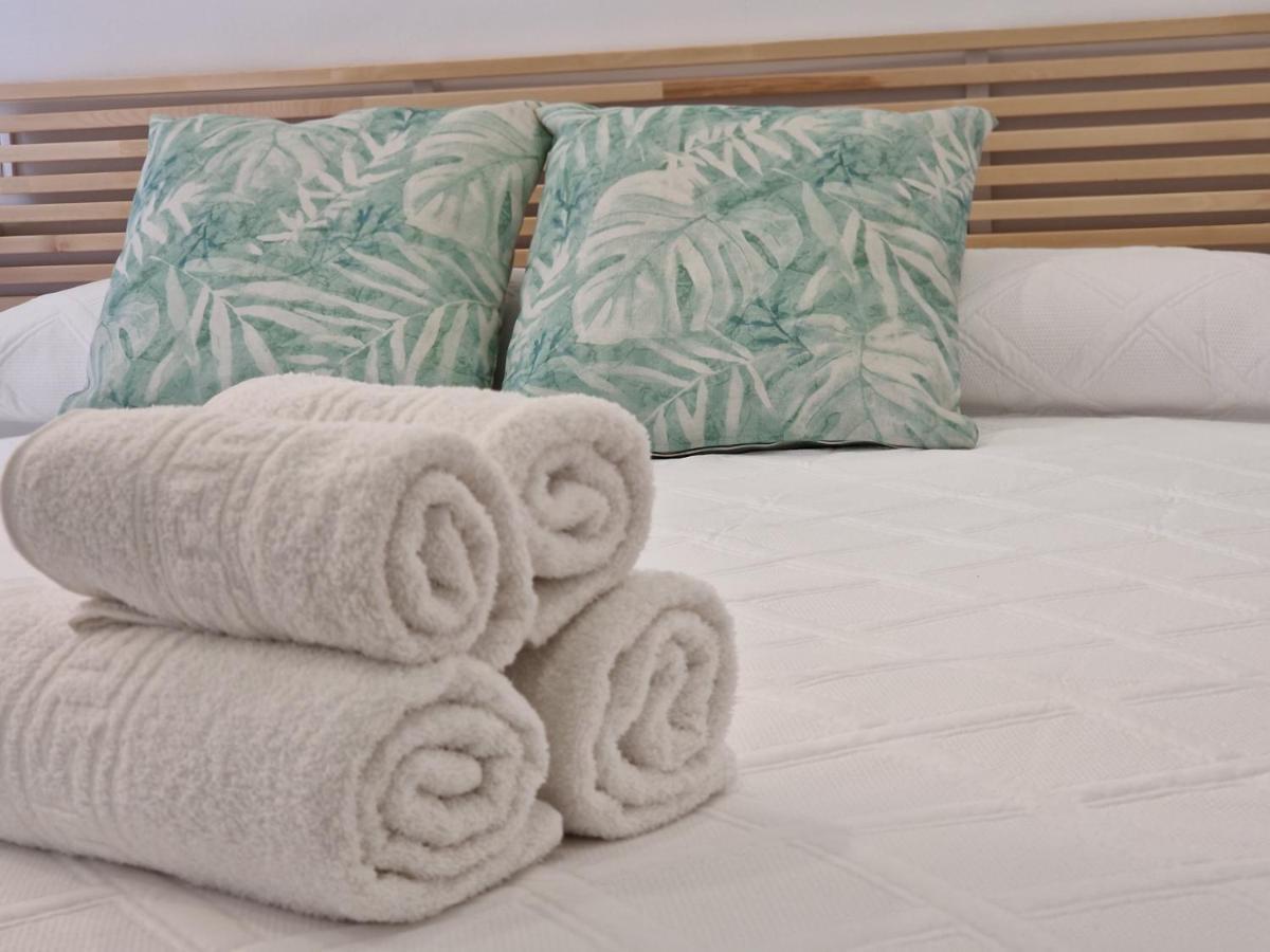 Pavone Apartments Малага Экстерьер фото