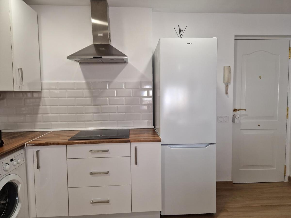 Pavone Apartments Малага Экстерьер фото