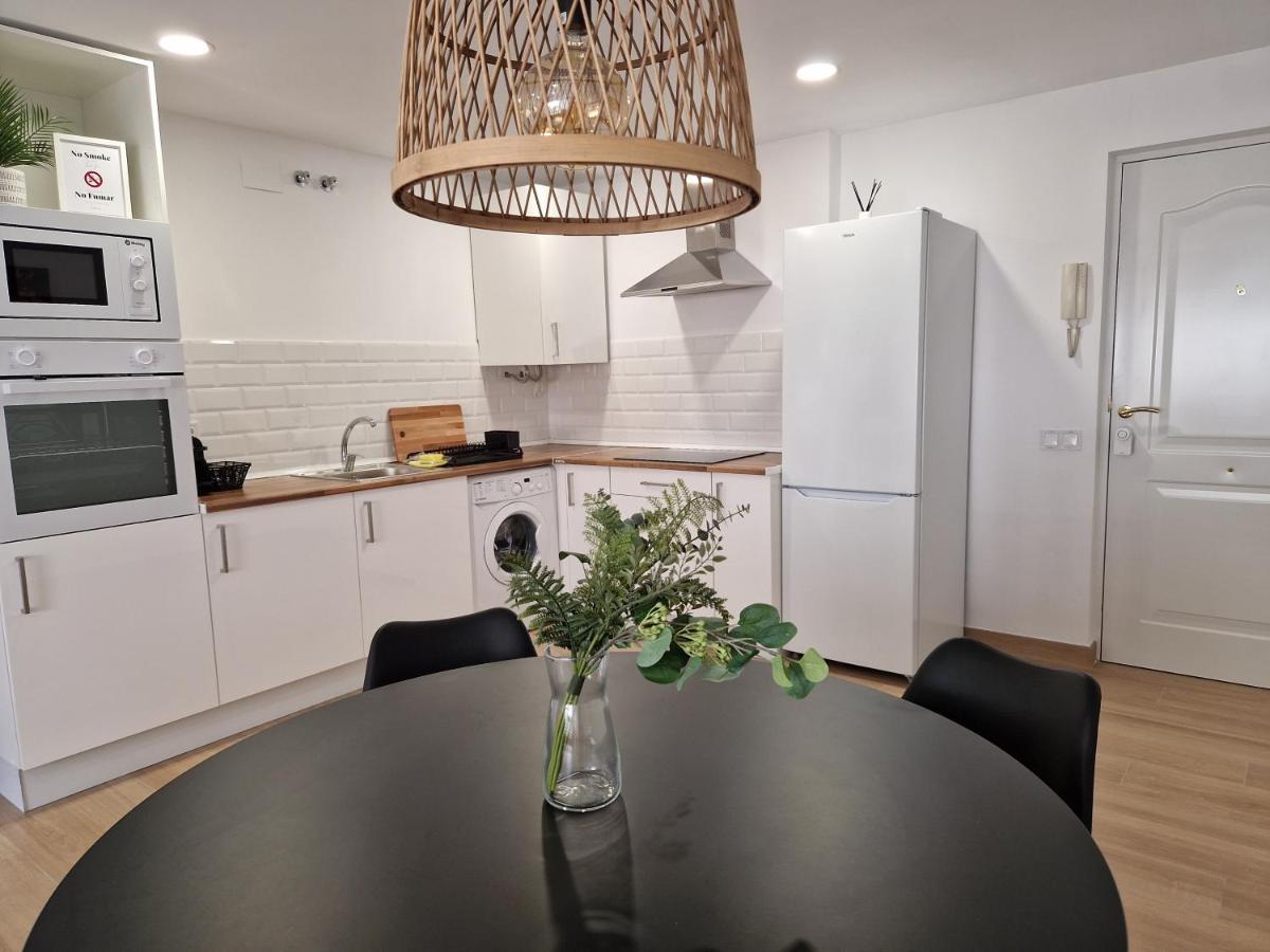 Pavone Apartments Малага Экстерьер фото
