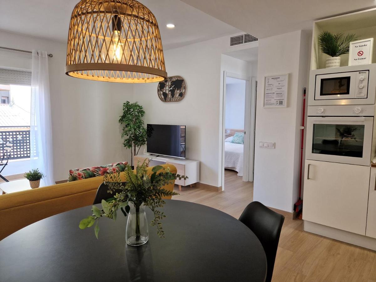 Pavone Apartments Малага Экстерьер фото